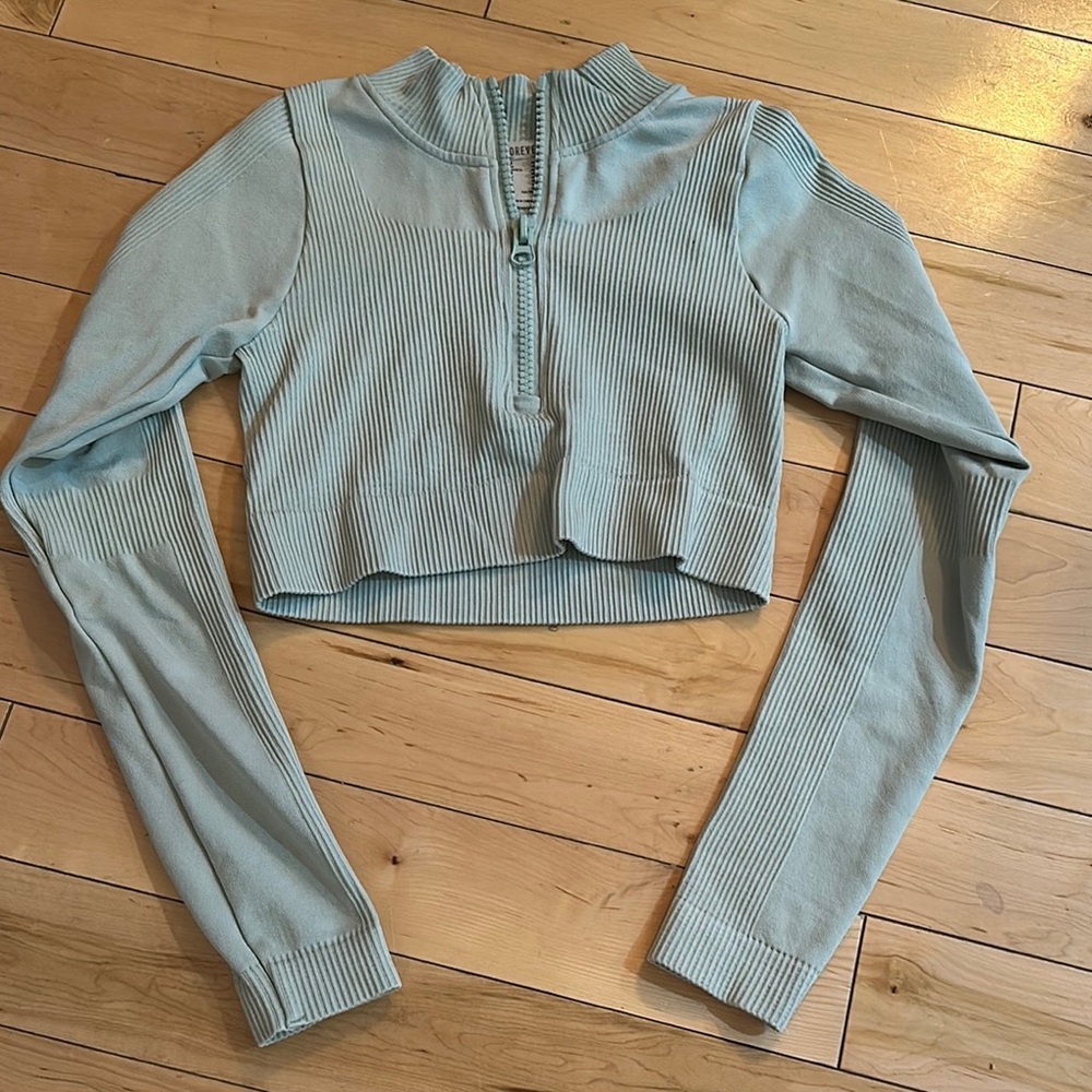 Mint Green Ribbed Long Sleeve Crop Top